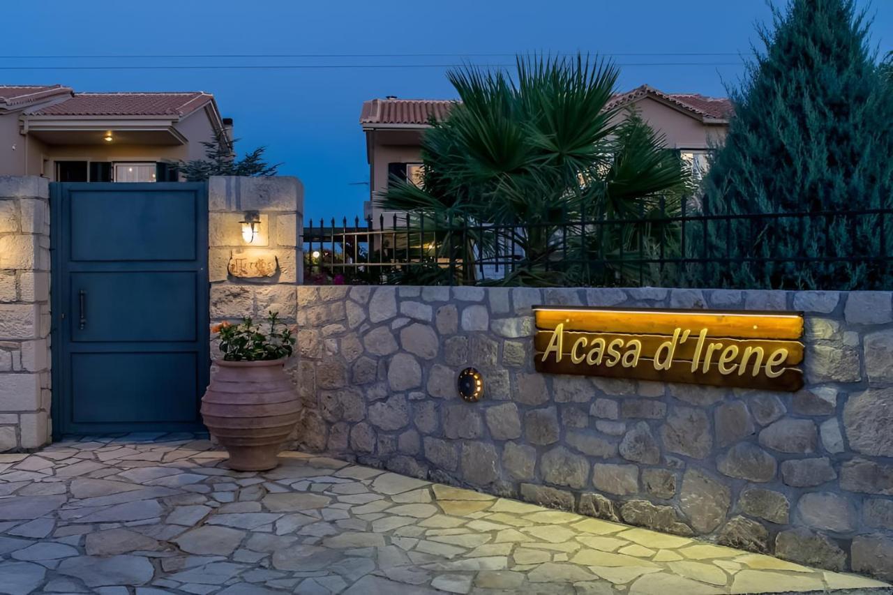 Apartamento A Casa D'Irene Mantzavináta Exterior foto