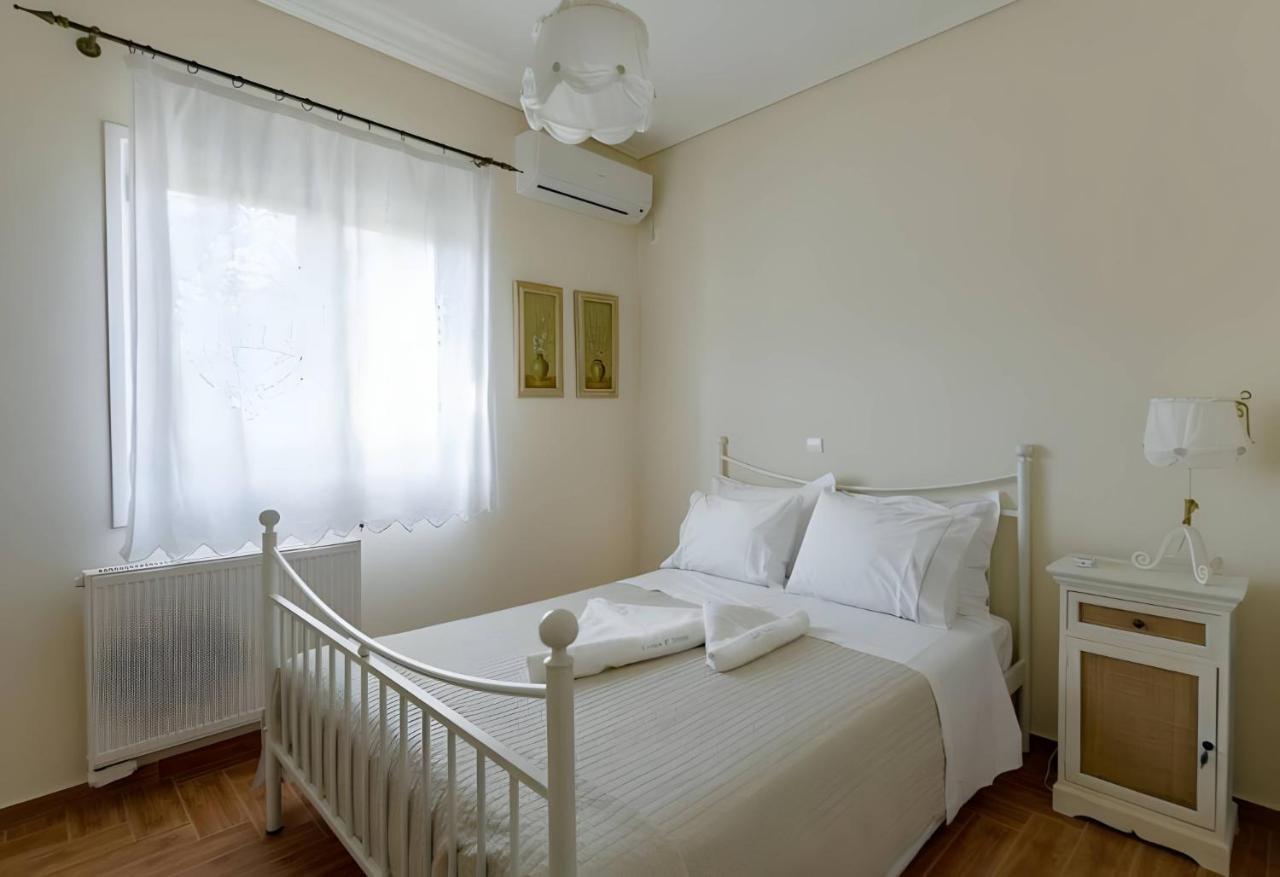 Apartamento A Casa D'Irene Mantzavináta Exterior foto